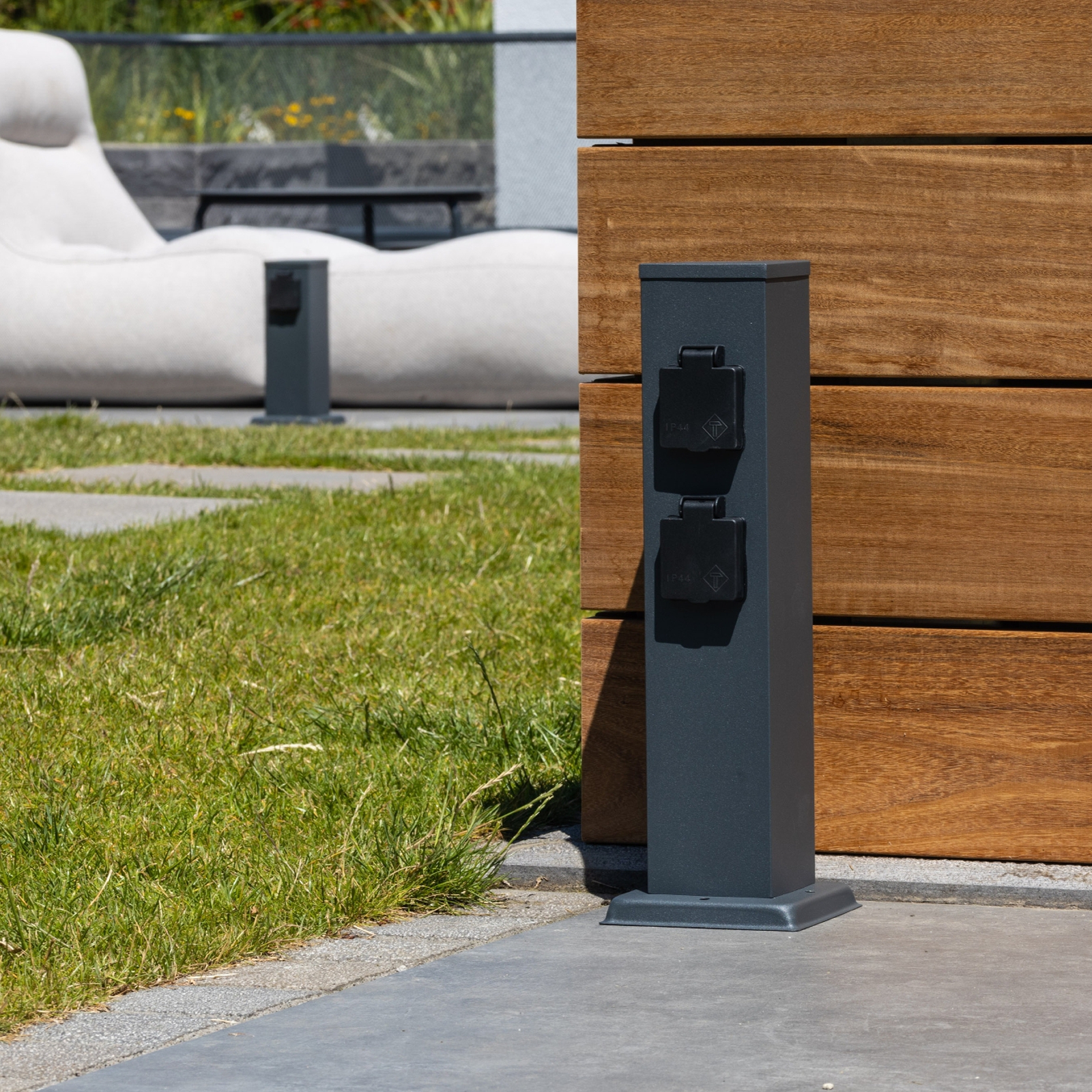 www.LedStore.de 4fach Garten SteckdosenSäule...