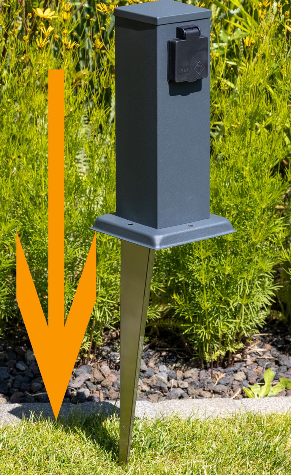 www.LedStore.de Erdspieß für Gartensteckdose...