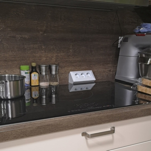 Steckdosenblock in der Küche: Horizontal montiert, wie in der Beschreibung gezeigt