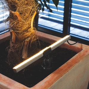 Pflanzenbeleuchtung per seliger unterwasser Led Lichtleiste AQUALINE 300 warmweiß 230V 2,2W Edelstahl IP68 im An Zustand Bild 6